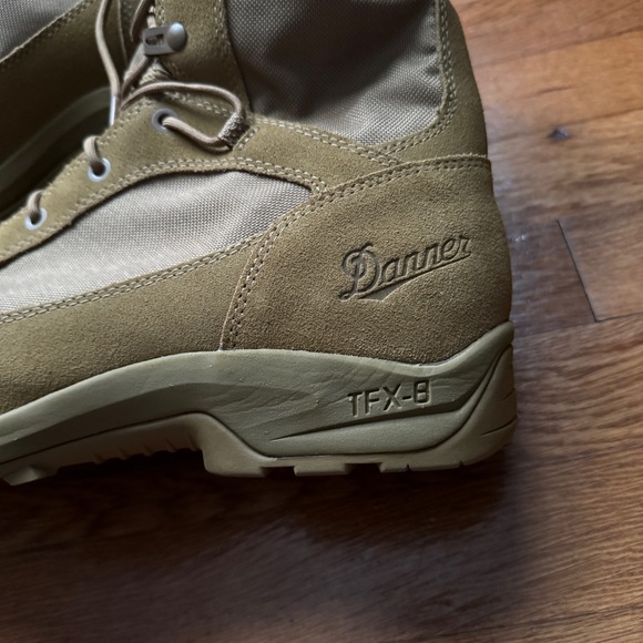New Mens Danner GTX-8 Boots - Picture 4 of 8